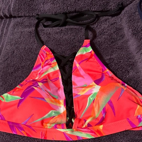 PINK Victoria's Secret Other - Pink. Swim suit top tropical